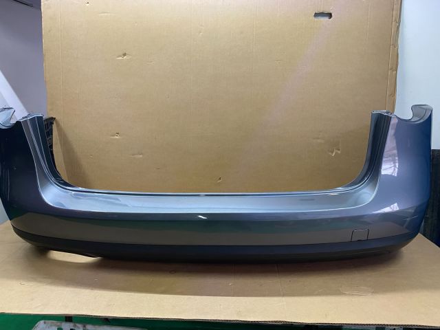 bontott VW PASSAT B6 Hátsó Lökhárító (Részeivel)