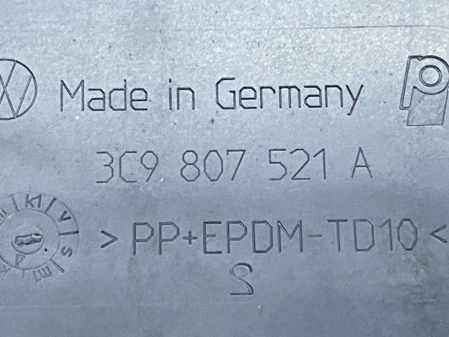 bontott VW PASSAT B6 Hátsó Lökhárító (Részeivel)