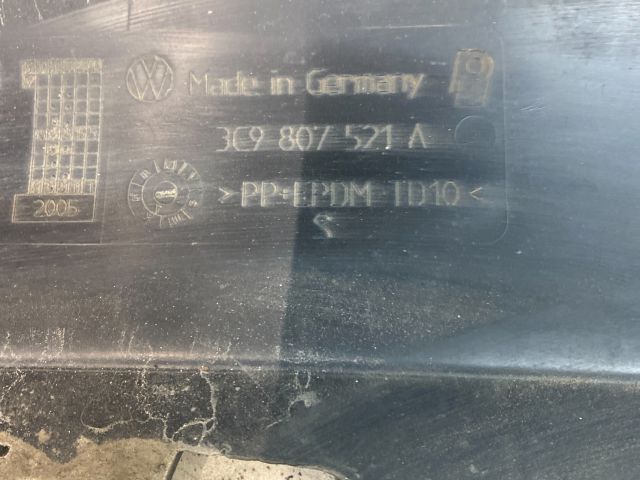 bontott VW PASSAT B6 Hátsó Lökhárító (Részeivel)