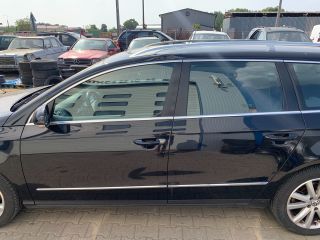 bontott VW PASSAT B6 Hátsó Lökhárító (Részeivel)