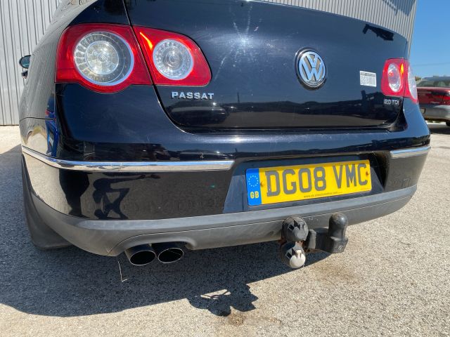 bontott VW PASSAT B6 Hátsó Lökhárító (Üresen)