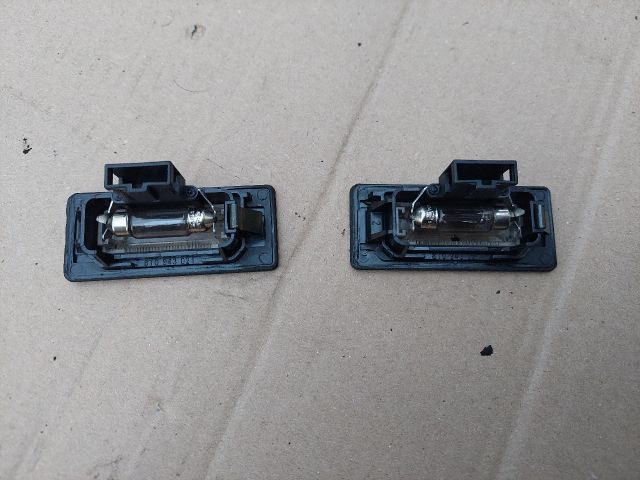 bontott VW PASSAT B6 Hátsó Rendszámtábla Világítás