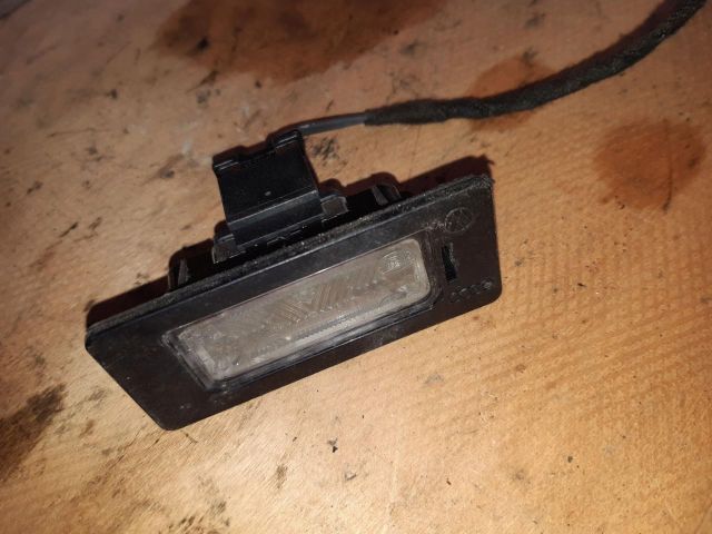 bontott VW PASSAT B6 Hátsó Rendszámtábla Világítás