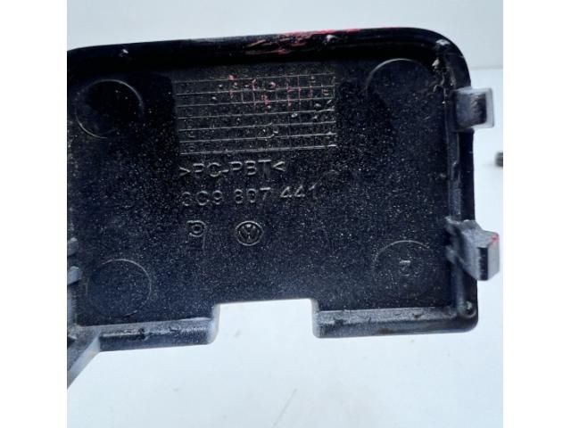 bontott VW PASSAT B6 Hátsó Vonószem Burkolat