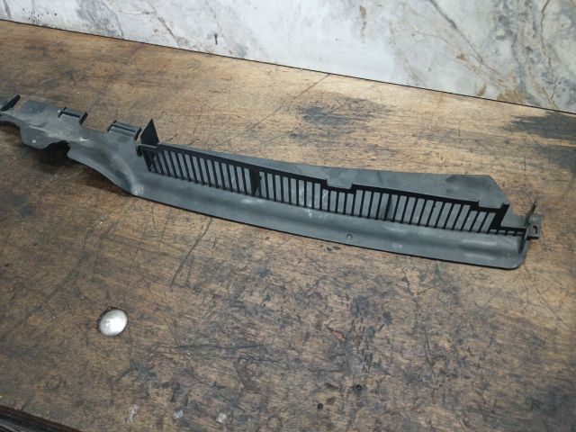 bontott VW PASSAT B6 Homlokfal Burkolat