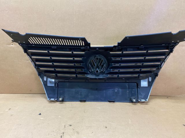 bontott VW PASSAT B6 Hűtőrács