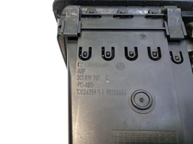 bontott VW PASSAT B6 Hűtőrács