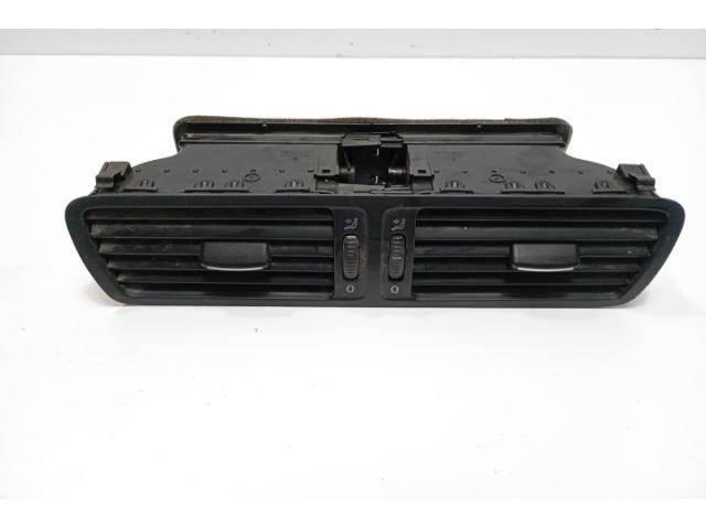 bontott VW PASSAT B6 Hűtőrács