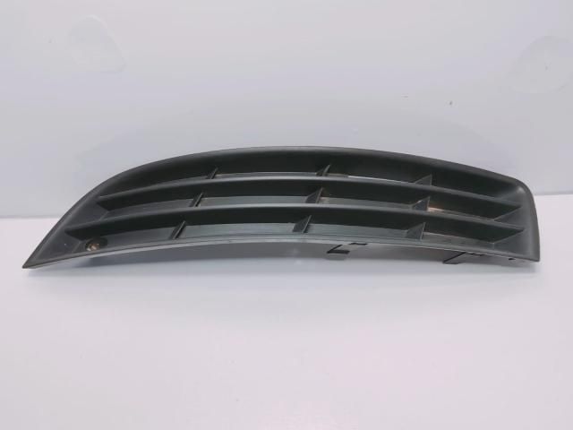 bontott VW PASSAT B6 Hűtőrács