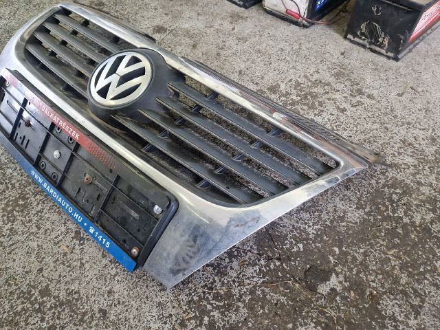 bontott VW PASSAT B6 Hűtőrács
