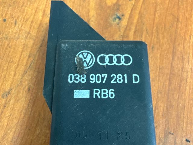 bontott VW PASSAT B6 Izzító Relé