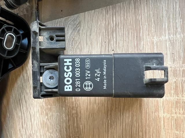 bontott VW PASSAT B6 Izzító Relé