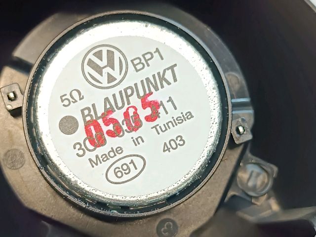 bontott VW PASSAT B6 Jobb A Oszlop Hangszóró