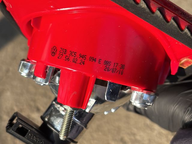 bontott VW PASSAT B6 Jobb Belső Hátsó Lámpa