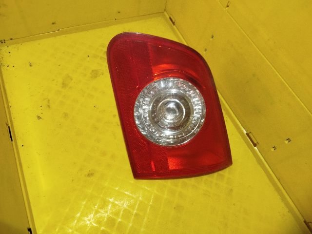 bontott VW PASSAT B6 Jobb Belső Hátsó Lámpa