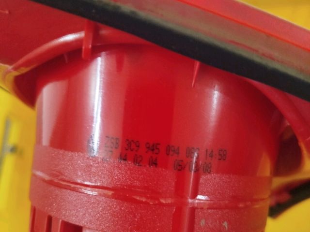 bontott VW PASSAT B6 Jobb Belső Hátsó Lámpa