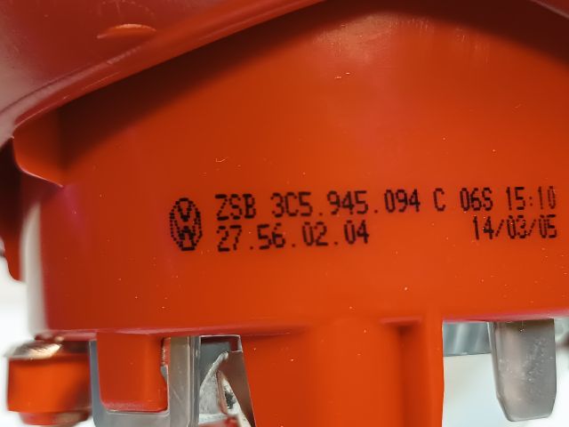 bontott VW PASSAT B6 Jobb Belső Hátsó Lámpa