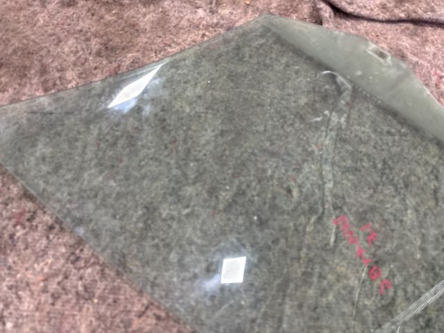 bontott VW PASSAT B6 Jobb első Ablak