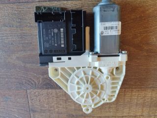 bontott VW PASSAT B6 Jobb első Ablakemelő Motor