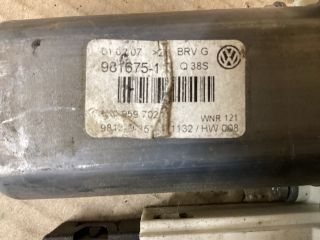 bontott VW PASSAT B6 Jobb első Ablakemelő Motor