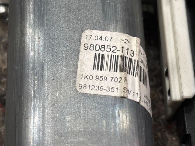 bontott VW PASSAT B6 Jobb első Ablakemelő Motor