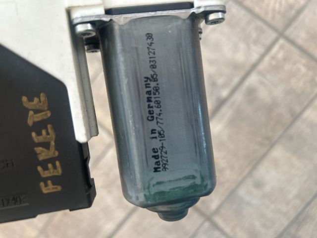 bontott VW PASSAT B6 Jobb első Ablakemelő Motor