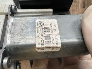 bontott VW PASSAT B6 Jobb első Ablakemelő Motor