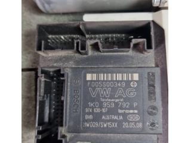 bontott VW PASSAT B6 Jobb első Ablakemelő Motor