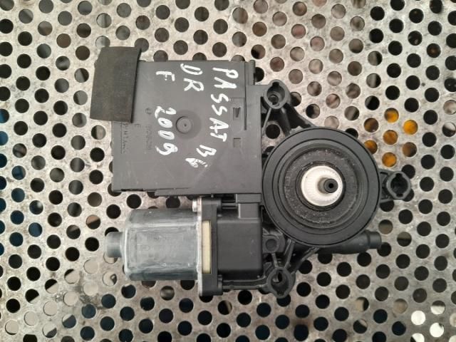 bontott VW PASSAT B6 Jobb első Ablakemelő Motor