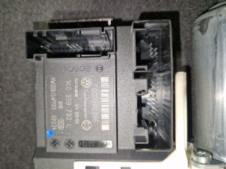 bontott VW PASSAT B6 Jobb első Ablakemelő Motor