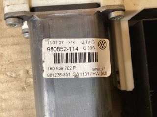 bontott VW PASSAT B6 Jobb első Ablakemelő Motor