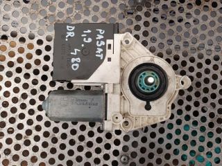 bontott VW PASSAT B6 Jobb első Ablakemelő Motor