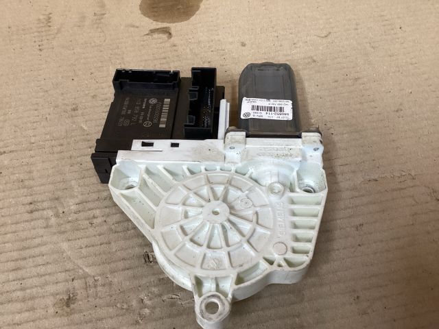 bontott VW PASSAT B6 Jobb első Ablakemelő Motor