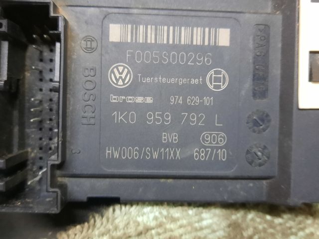 bontott VW PASSAT B6 Jobb első Ablakemelő Motor