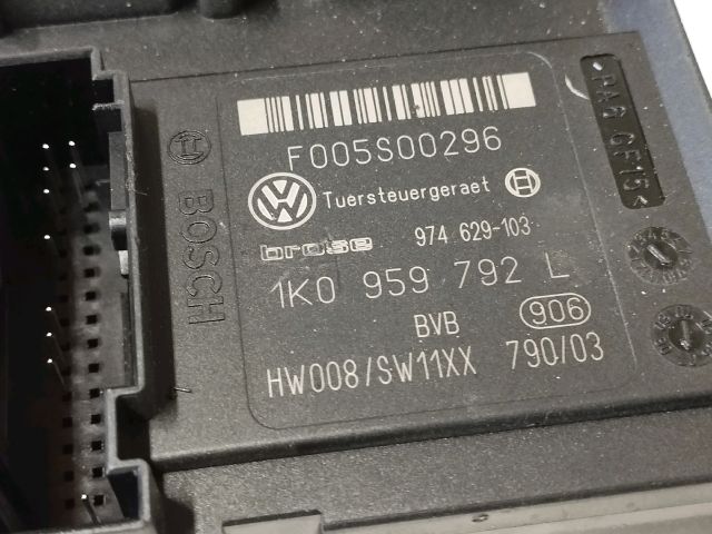 bontott VW PASSAT B6 Jobb első Ablakemelő Motor