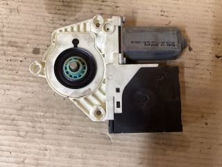 bontott VW PASSAT B6 Jobb első Ablakemelő Motor