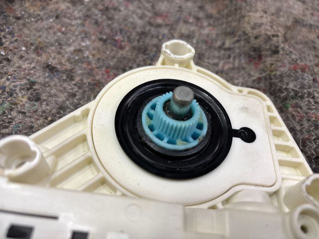 bontott VW PASSAT B6 Jobb első Ablakemelő Motor