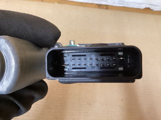 bontott VW PASSAT B6 Jobb első Ablakemelő Motor