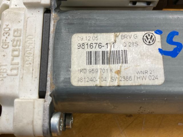 bontott VW PASSAT B6 Jobb első Ablakemelő Motor