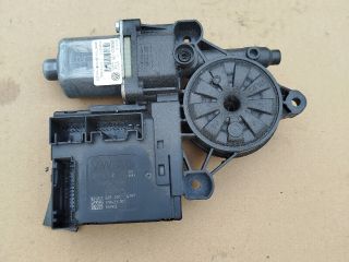 bontott VW PASSAT B6 Jobb első Ablakemelő Motor