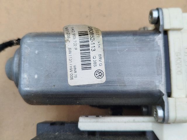 bontott VW PASSAT B6 Jobb első Ablakemelő Motor