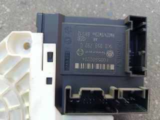 bontott VW PASSAT B6 Jobb első Ablakemelő Motor