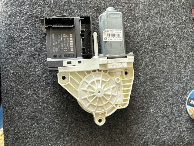bontott VW PASSAT B6 Jobb első Ablakemelő Motor