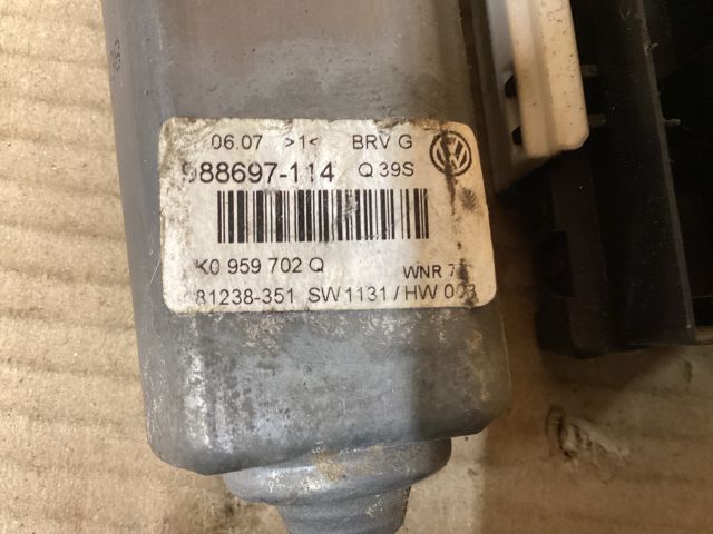 bontott VW PASSAT B6 Jobb első Ablakemelő Motor