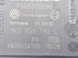 bontott VW PASSAT B6 Jobb első Ablakemelő Motor