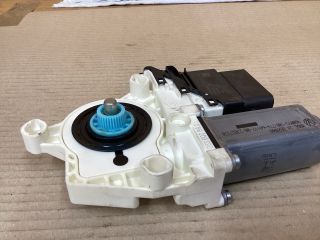 bontott VW PASSAT B6 Jobb első Ablakemelő Motor