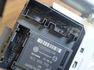 bontott VW PASSAT B6 Jobb első Ablakemelő Motor