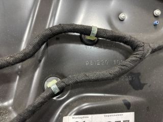 bontott VW PASSAT B6 Jobb első Ablakemelő Szerkezet (Elektromos)