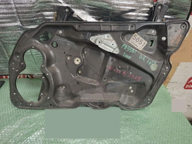 bontott VW PASSAT B6 Jobb első Ablakemelő Szerkezet (Elektromos)