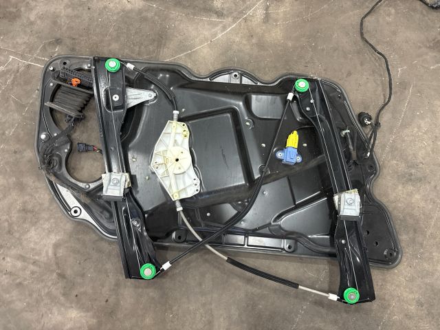 bontott VW PASSAT B6 Jobb első Ablakemelő Szerkezet (Elektromos)